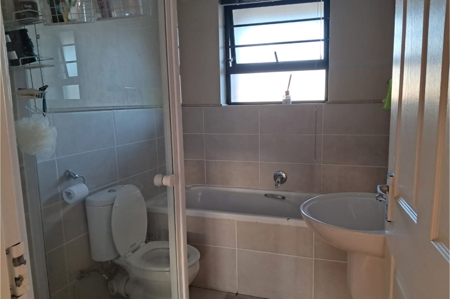 2 Bedroom Property for Sale in Burgundy Estate Western Cape